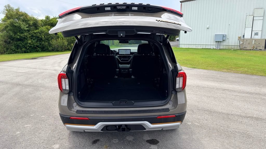 Certified 2026 Ford Explorer Tremor w/ Tremor Ultimate Package AWD/4WD image 31