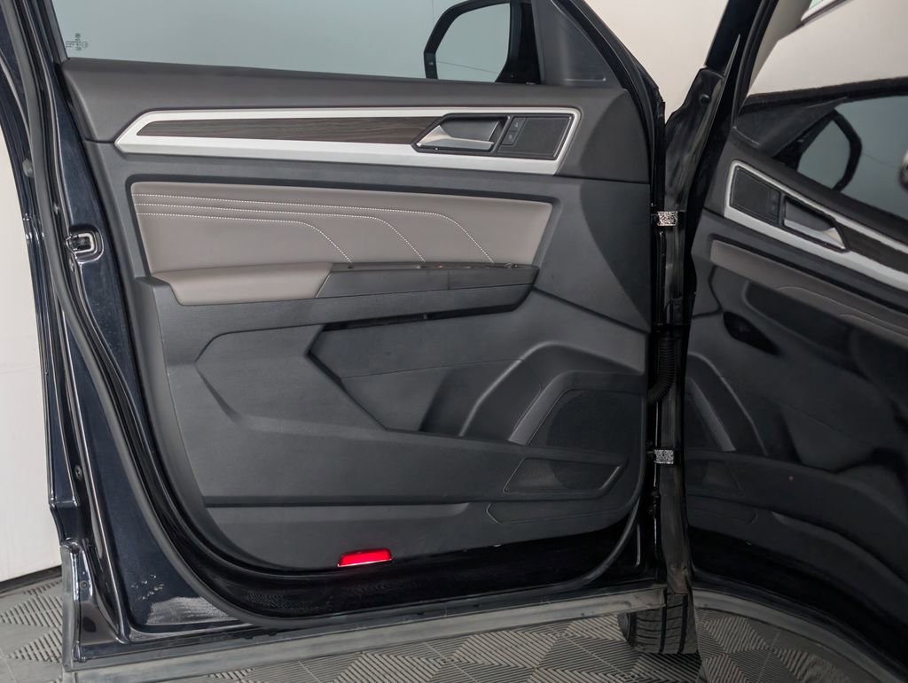 Used 2022 Volkswagen Atlas SE image 23