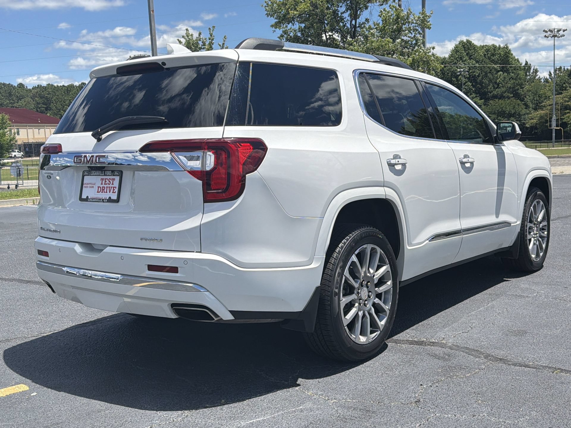 Used 2023 GMC Acadia Denali w/ Denali Technology Package AWD/4WD image 6