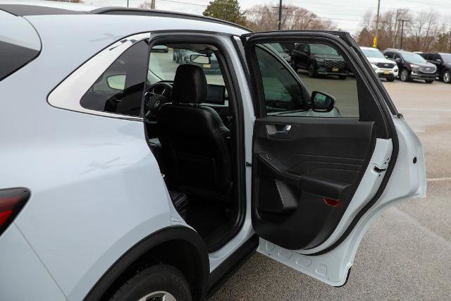 Certified 2025 Ford Escape Platinum image 27