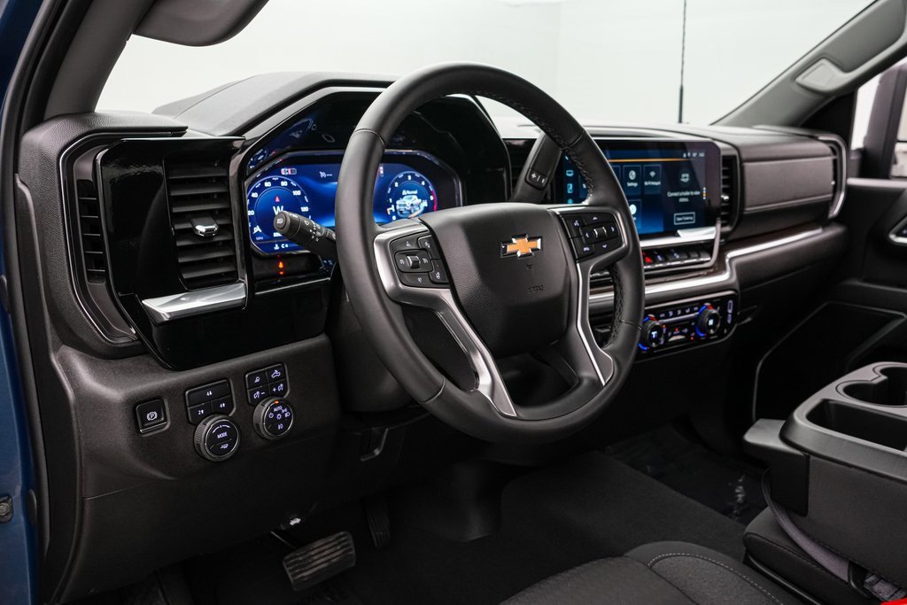 Used 2025 Chevrolet Silverado 2500 LT w/ Texas Edition image 13