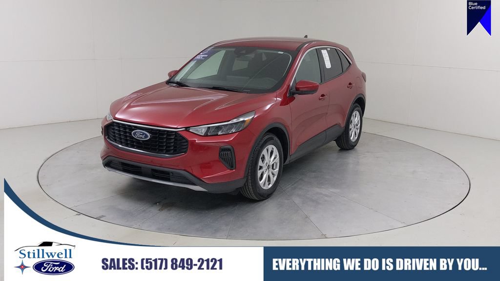 Certified 2023 Ford Escape Active w/ Tech Pack #2 FWD image 1