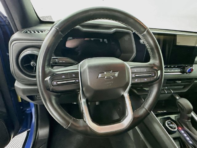 Used 2025 Chevrolet Colorado Trail Boss AWD/4WD image 16