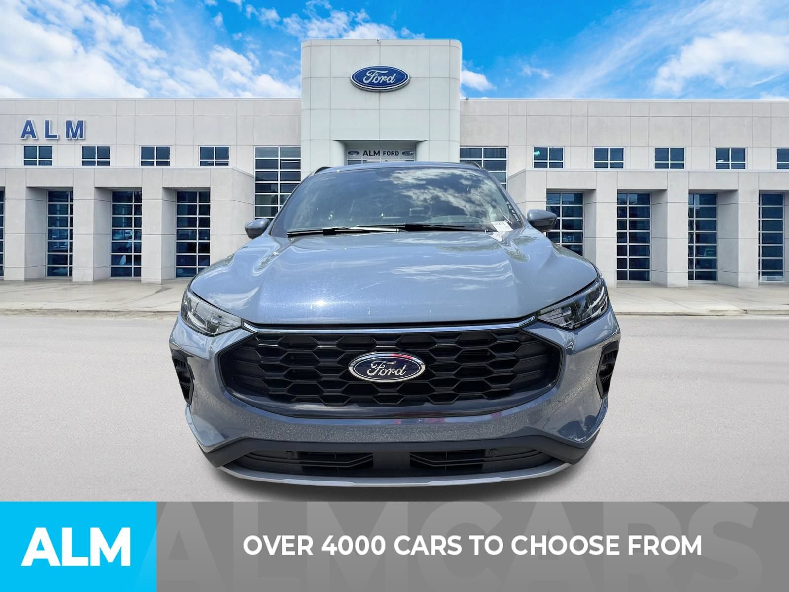 Certified 2025 Ford Escape ST-Line Select AWD/4WD image 2