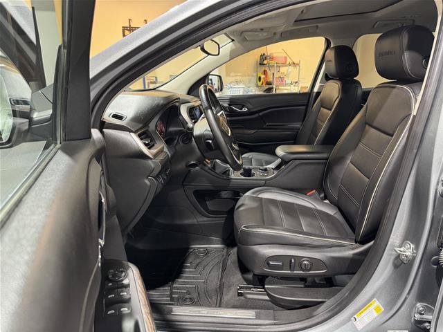 Used 2023 GMC Acadia Denali w/ Trailering Package AWD/4WD image 19