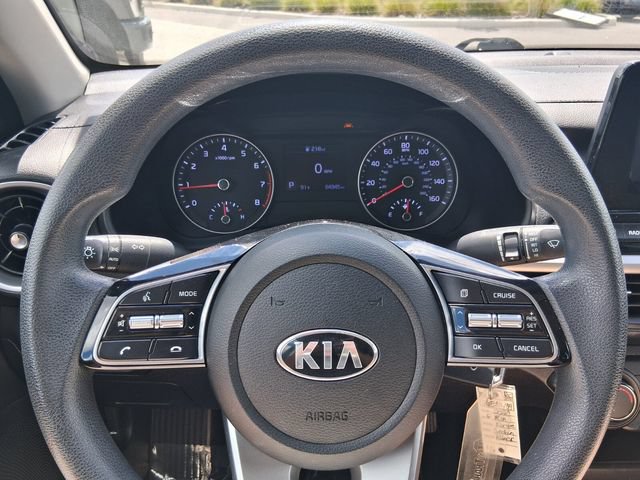 Used 2020 Kia Forte LXS FWD image 27