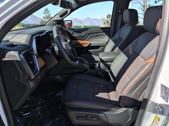 Used 2025 GMC Canyon AT4 AWD/4WD image 14