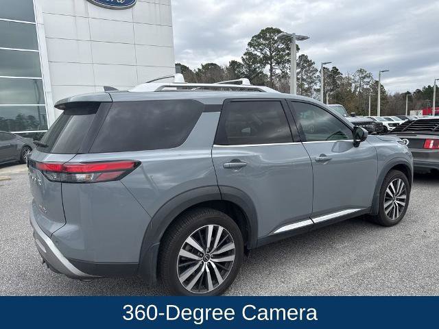 Used 2022 Nissan Pathfinder Platinum w/ Cargo Package image 3