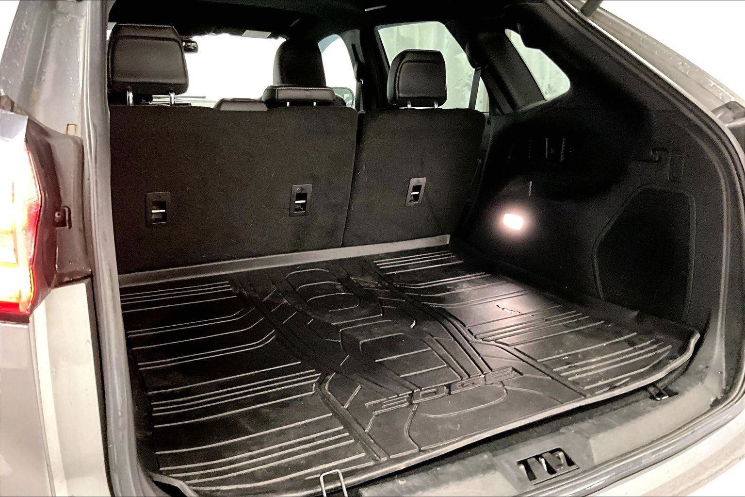 Certified 2022 Ford Edge ST image 33