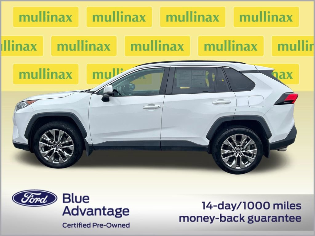 Used 2019 Toyota RAV4 XLE Premium w/ Cold Weather Package AWD/4WD image 13