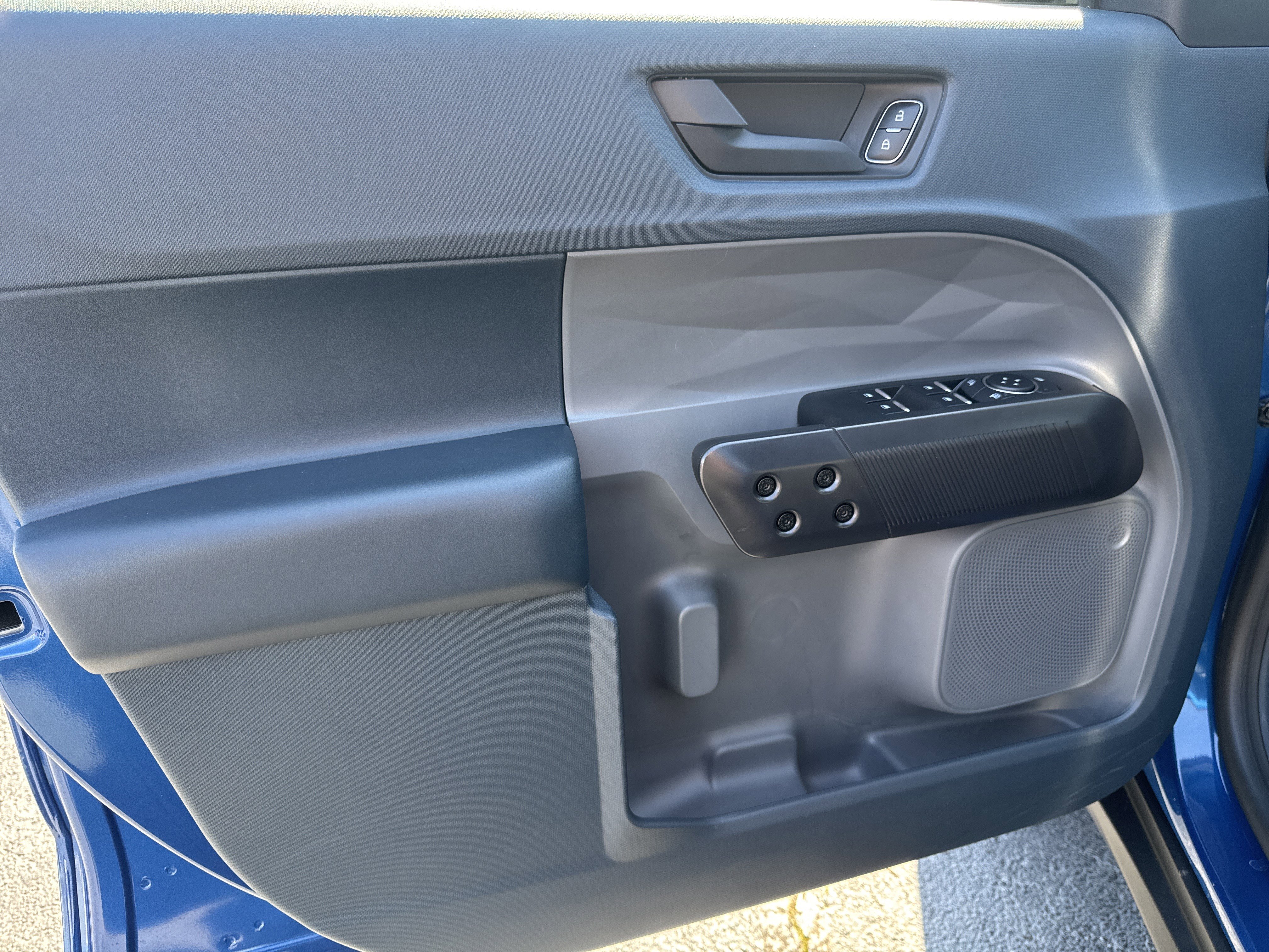 Certified 2024 Ford Maverick XLT w/ XLT Luxury Package FWD image 11