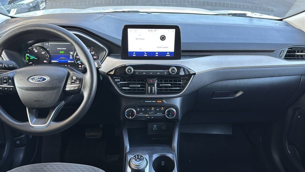 Certified 2022 Ford Escape SE FWD image 9