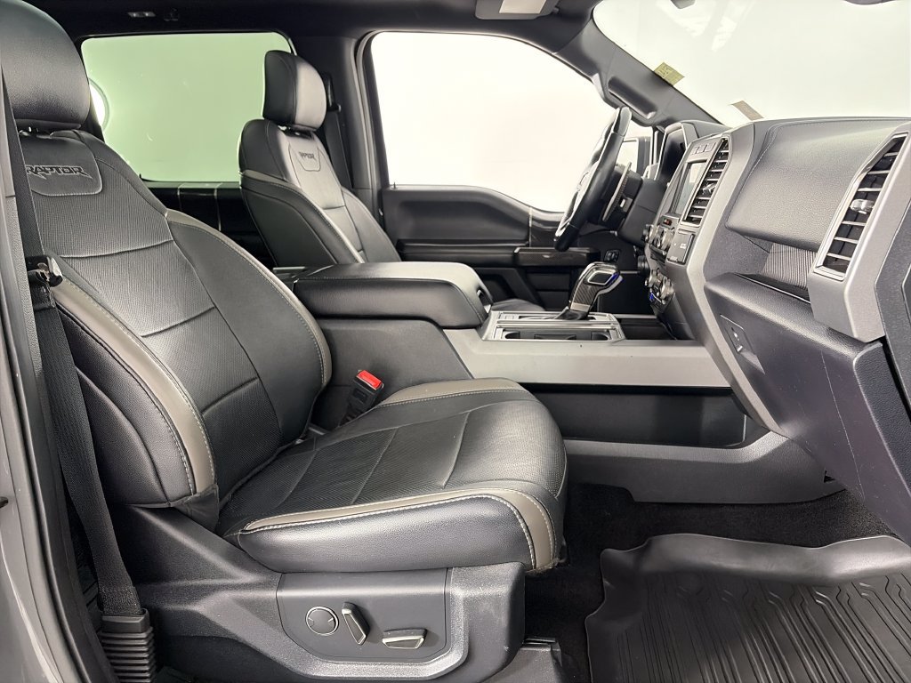 Certified 2018 Ford F150 Raptor w/ Equipment Group 802A Luxury AWD/4WD image 32