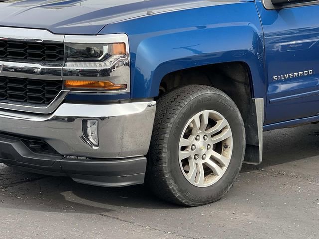 Used 2019 Chevrolet Silverado 1500 LT w/ All Star Edition AWD/4WD image 2