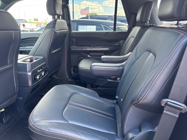 Certified 2023 Ford Expedition Platinum AWD/4WD image 11