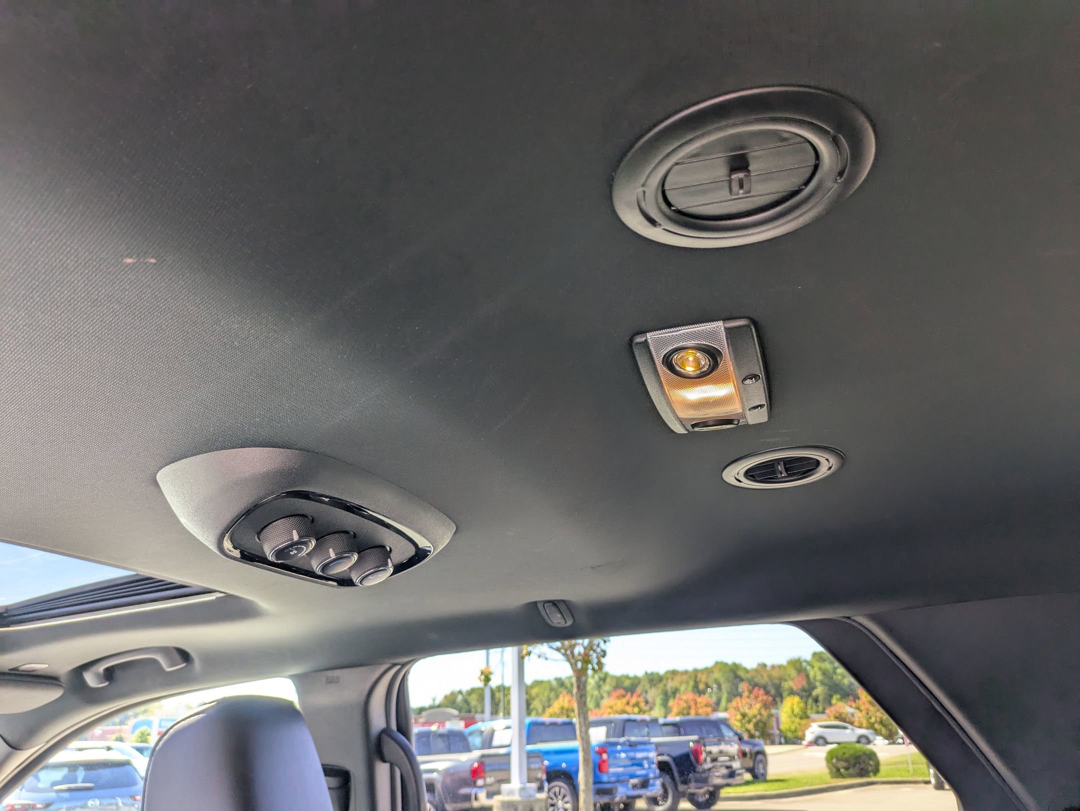 Used 2024 Dodge Durango GT image 32