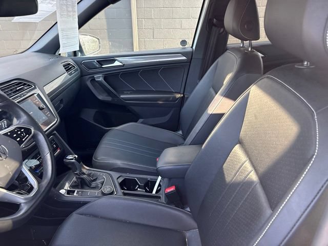 Used 2023 Volkswagen Tiguan SE R-Line AWD/4WD image 37