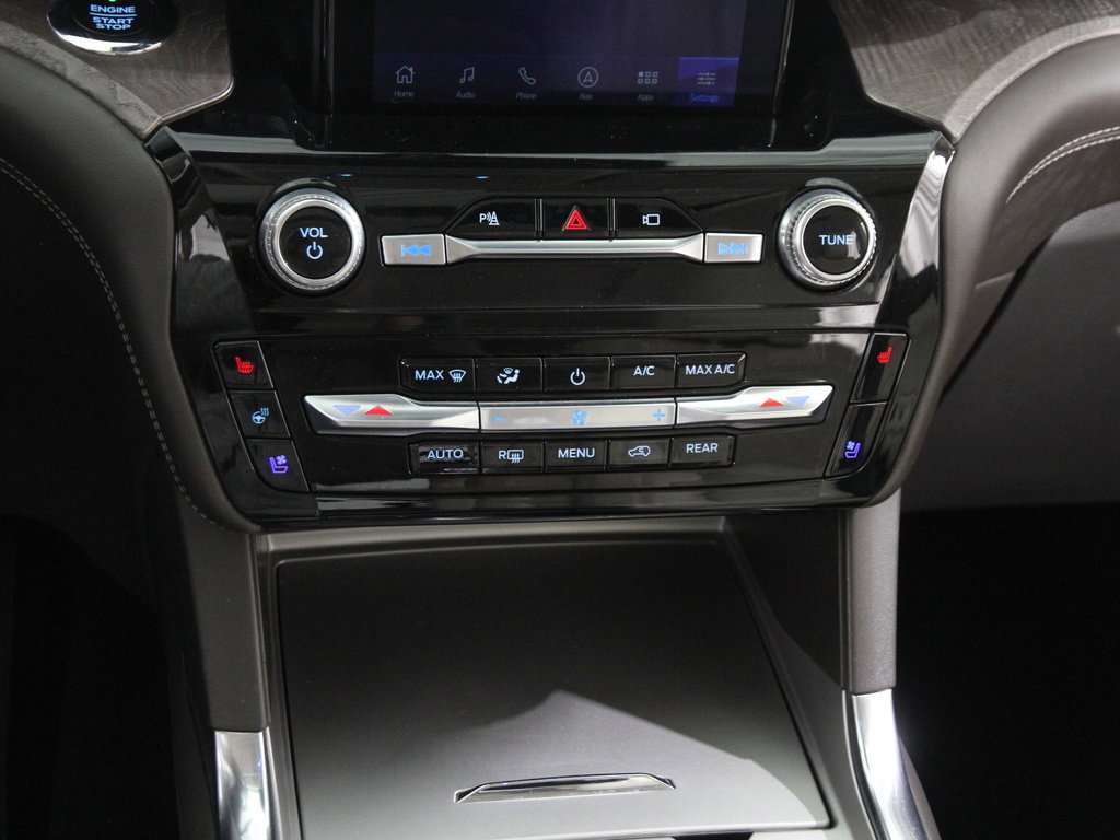 Certified 2021 Ford Explorer Platinum w/ Equipment Group 601A image 15