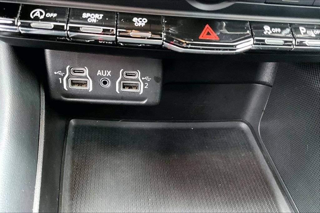 Used 2023 Dodge Durango GT image 31