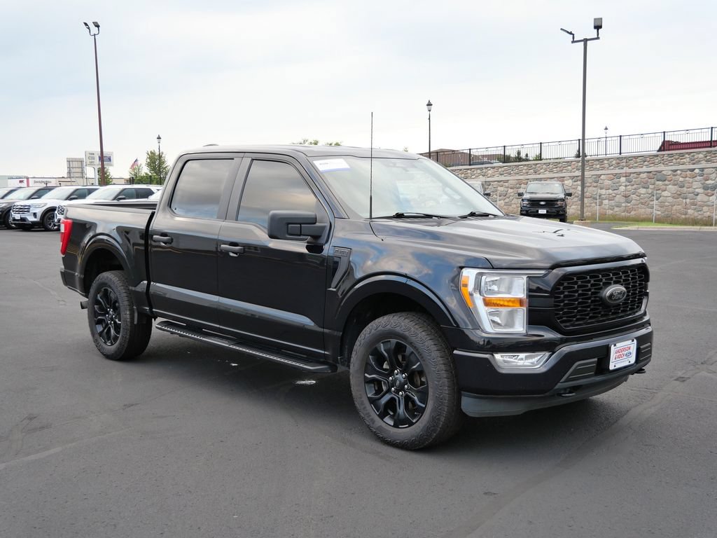 Certified 2022 Ford F150 XL w/ STX Black Appearance Package AWD/4WD image 4