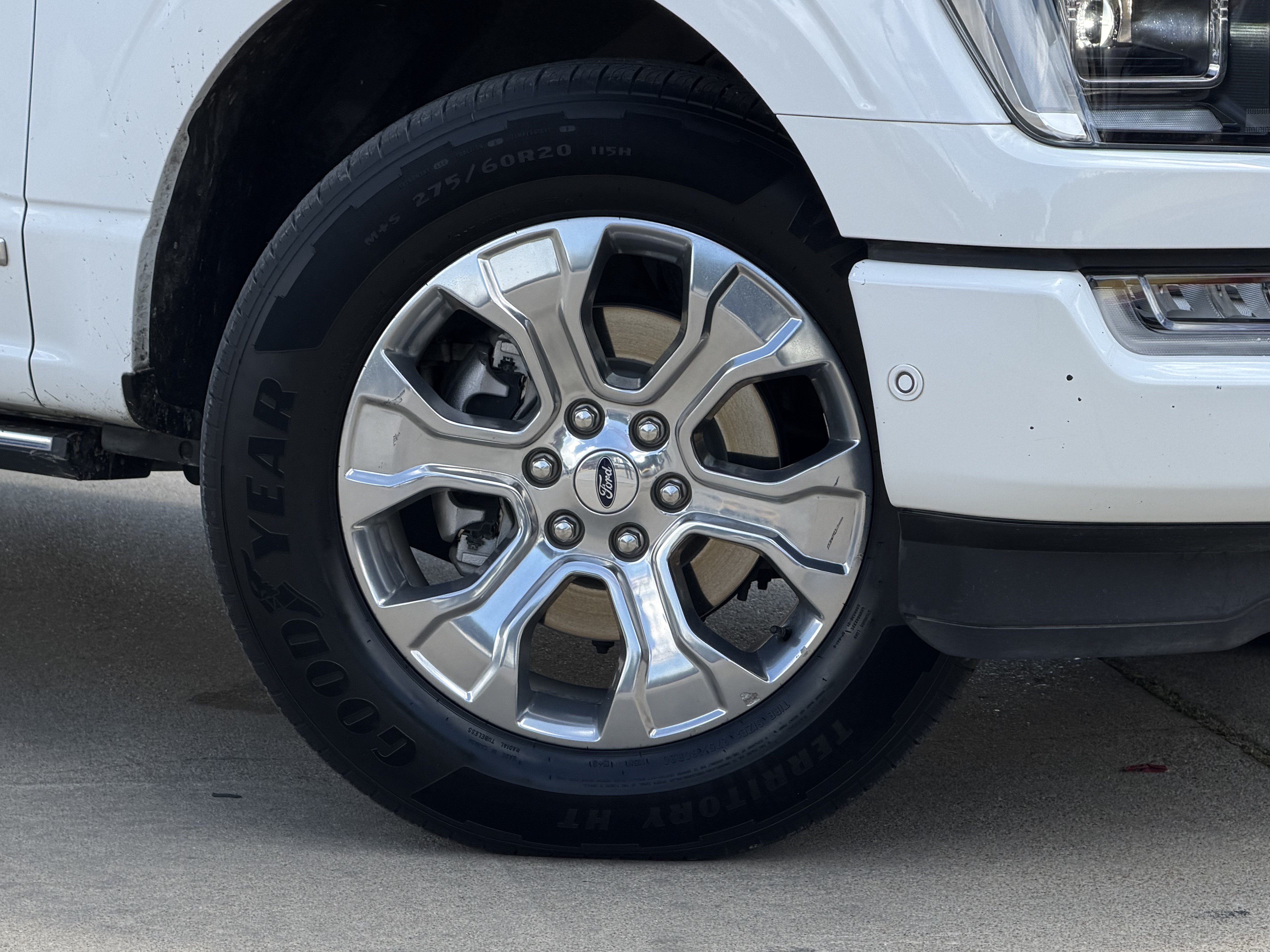 Certified 2022 Ford F150 Platinum w/ Equipment Group 701A High RWD image 3