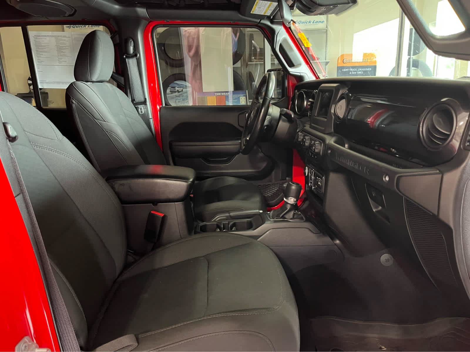 Used 2022 Jeep Wrangler Unlimited Sport AWD/4WD image 33