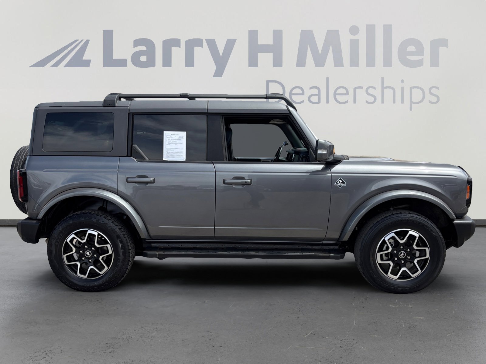 Certified 2023 Ford Bronco Outer Banks AWD/4WD image 6