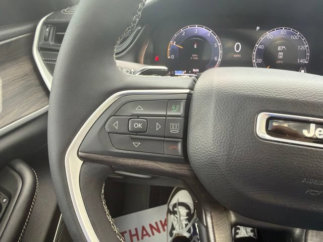 Used 2026 Jeep Grand Cherokee Limited w/ Luxury Tech Group II AWD/4WD image 25