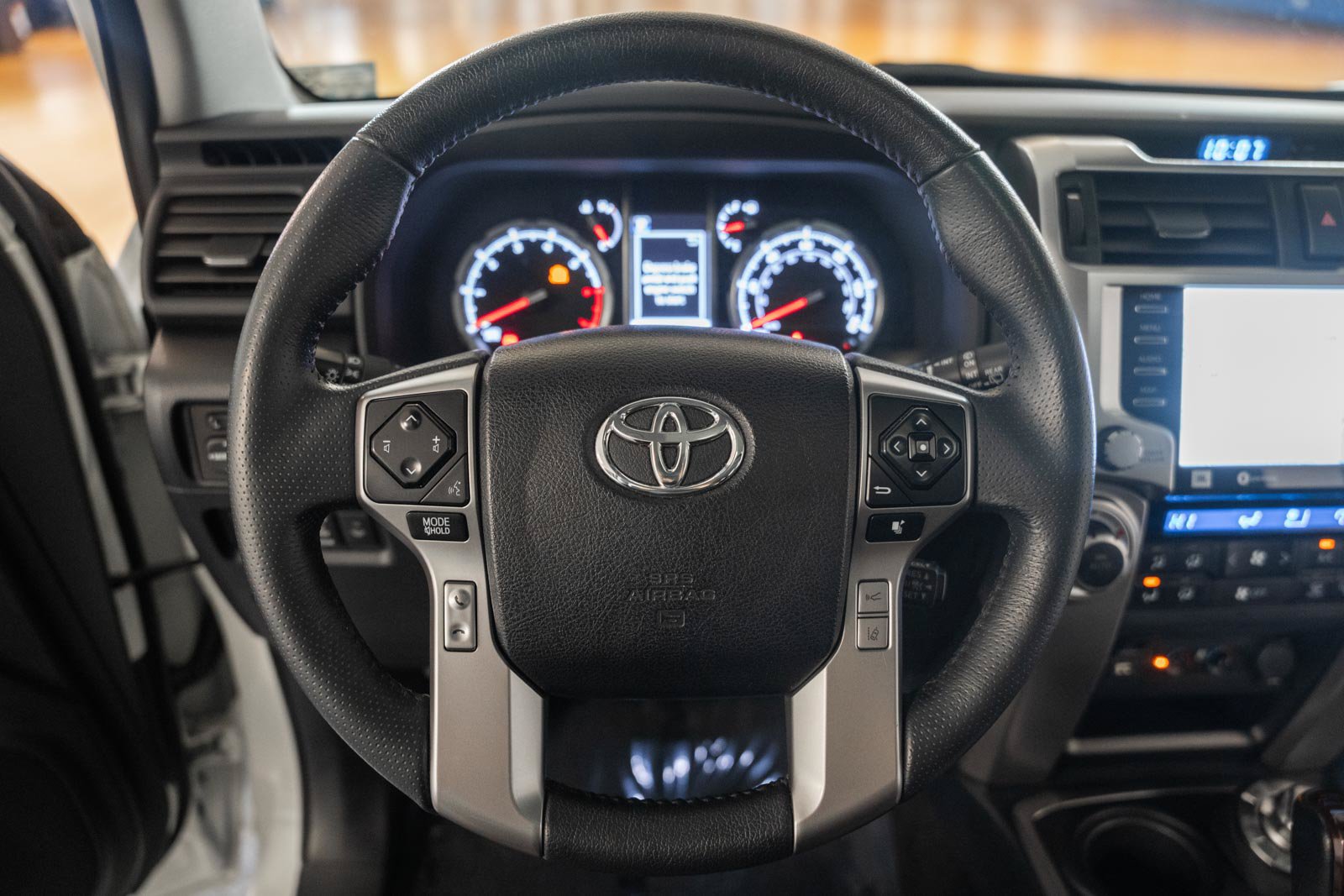 Used 2022 Toyota 4Runner Limited AWD/4WD image 35