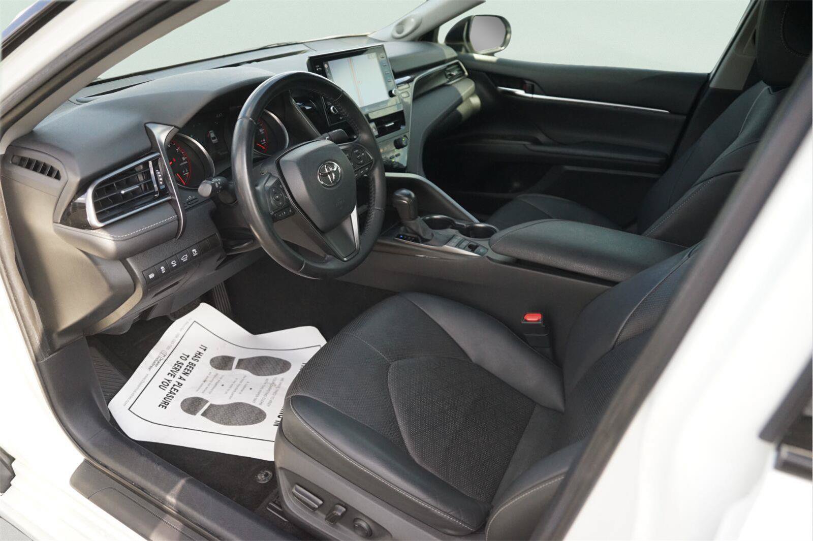 Used 2021 Toyota Camry XSE w/ Navigation Package FWD image 8