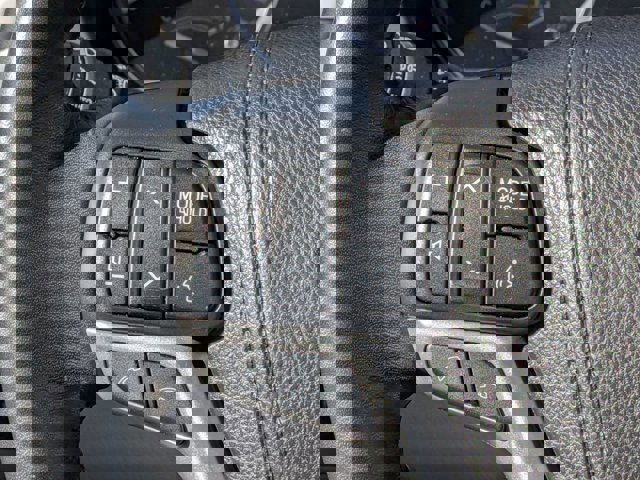 Used 2017 Toyota Highlander Limited image 19