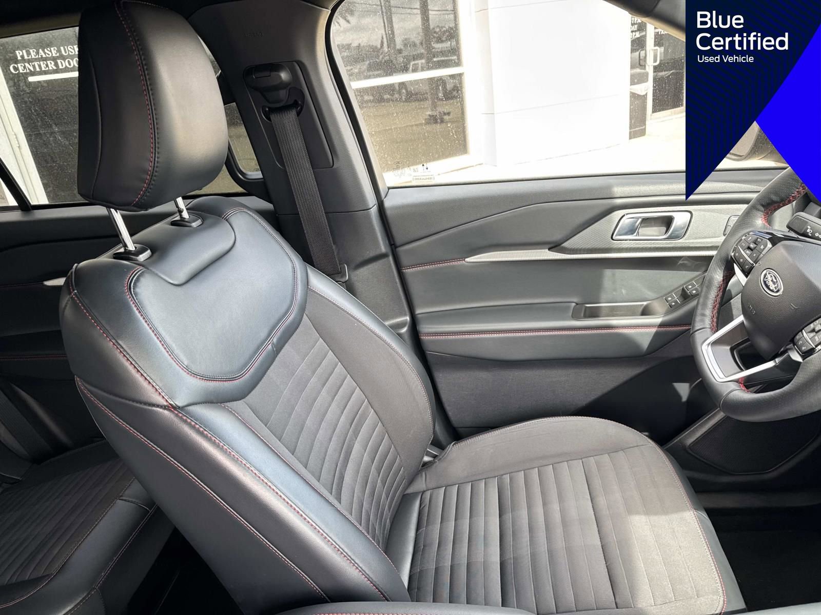 Certified 2025 Ford Explorer ST-Line AWD/4WD image 14