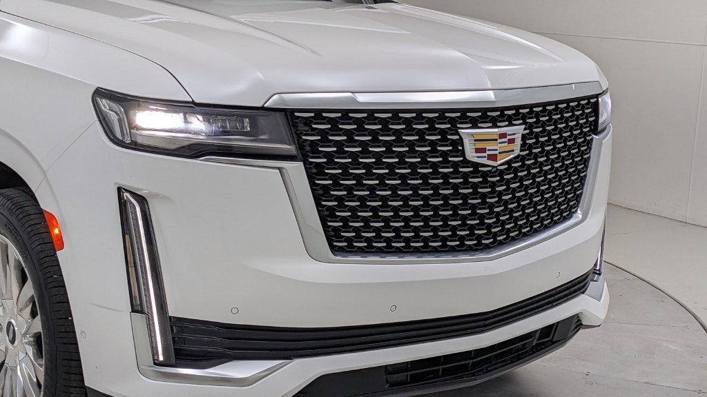 Used 2022 Cadillac Escalade ESV Premium Luxury AWD/4WD image 44