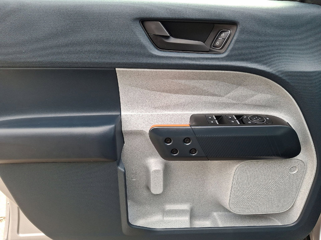 Certified 2023 Ford Maverick XLT image 10