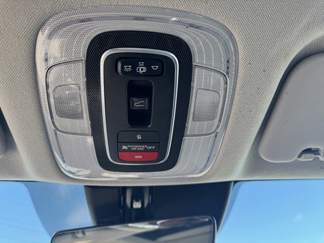 Used 2023 Hyundai Elantra Limited w/ Cargo Package image 18