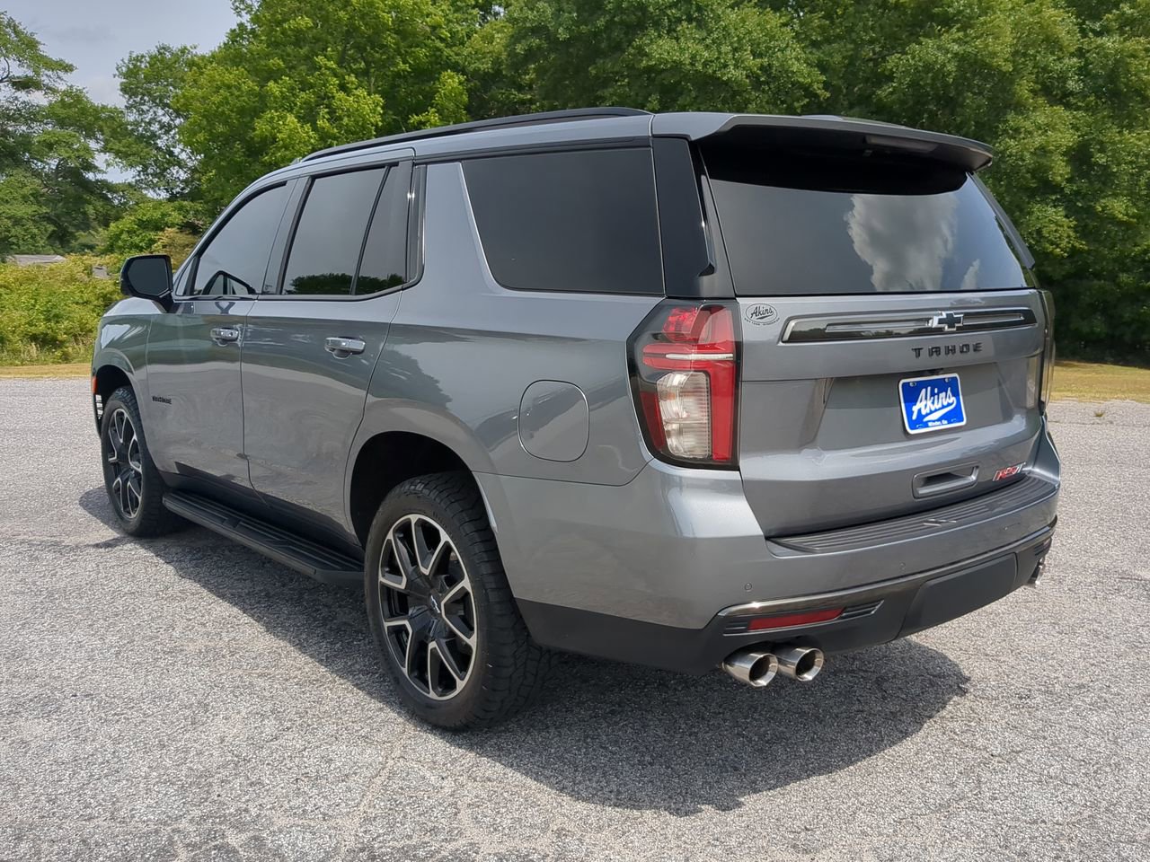 Used 2022 Chevrolet Tahoe RST w/ Sport Performance Package AWD/4WD image 5