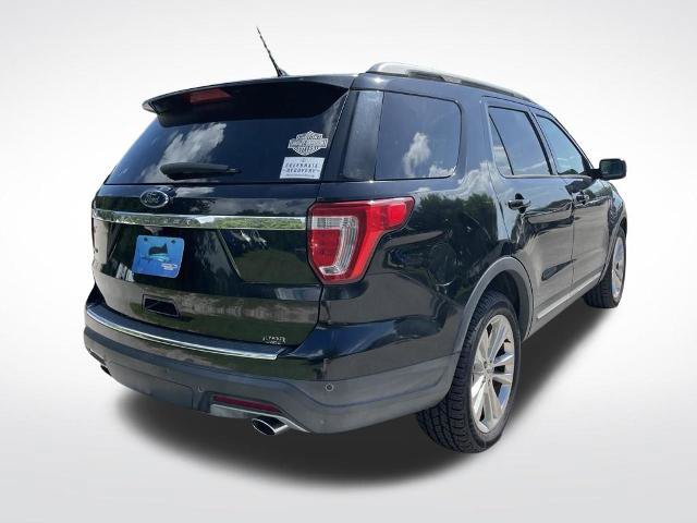 Certified 2018 Ford Explorer XLT w/ Equipment Group 202A FWD image 6
