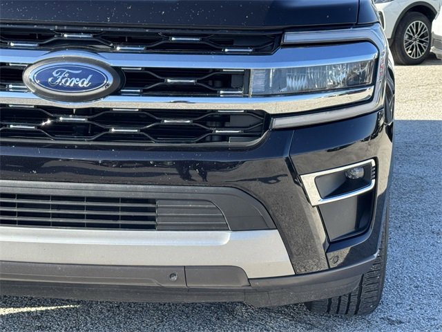 Certified 2024 Ford Expedition Limited image 9