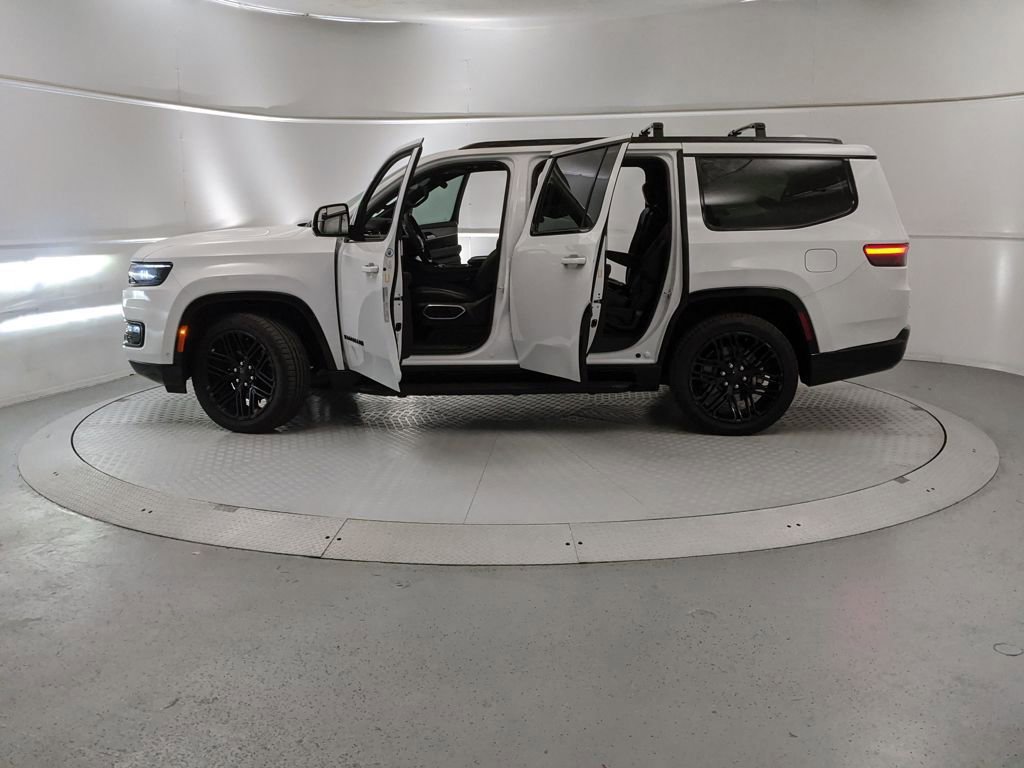 Used 2022 Jeep Wagoneer Series III image 12