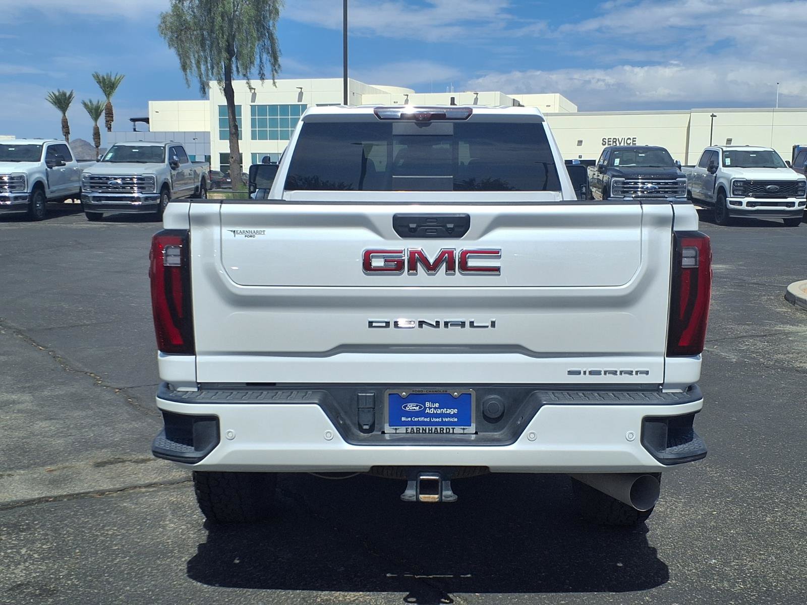 Used 2024 GMC Sierra 3500 Denali w/ Technology Package AWD/4WD image 5