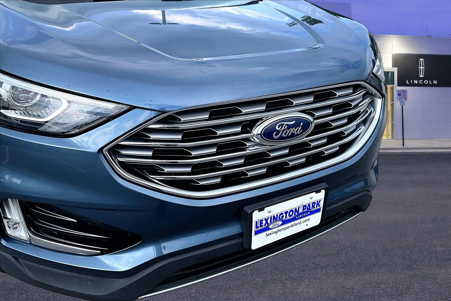 Certified 2019 Ford Edge SEL w/ Equipment Group 201A AWD/4WD image 33
