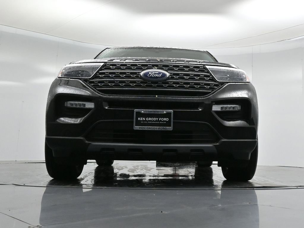 Certified 2022 Ford Explorer XLT w/ Equipment Group 202A image 51