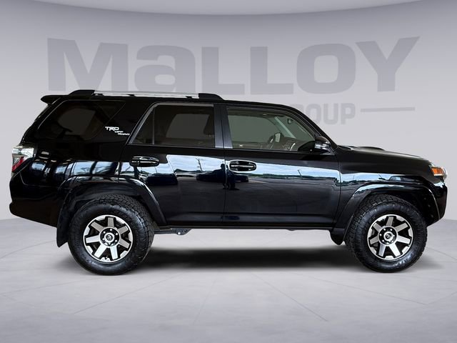 Used 2018 Toyota 4Runner TRD Off-Road Premium AWD/4WD image 6