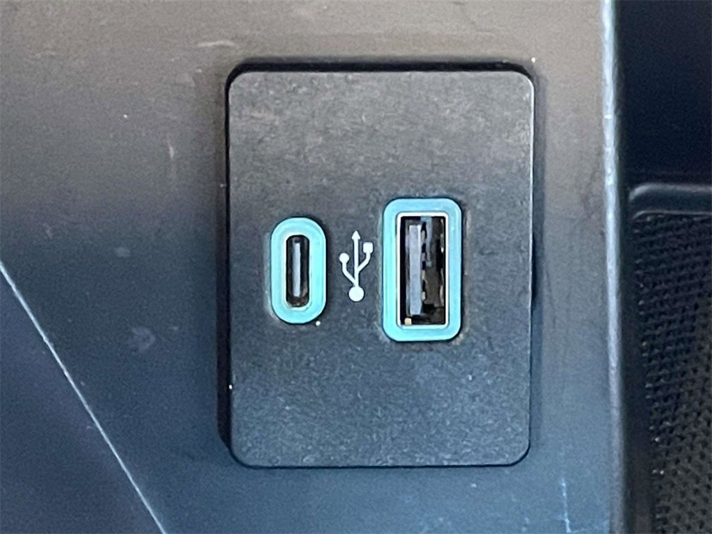 Certified 2021 Ford F150 Lariat image 26