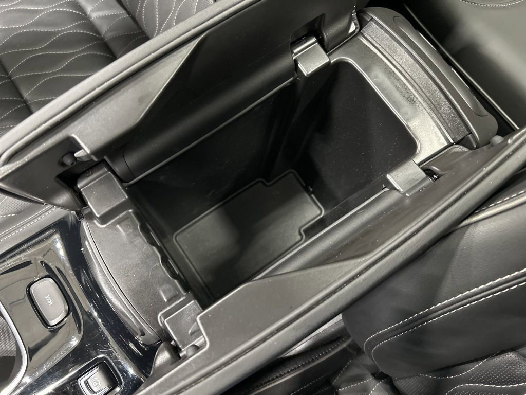 Used 2023 Buick Envision Avenir image 27