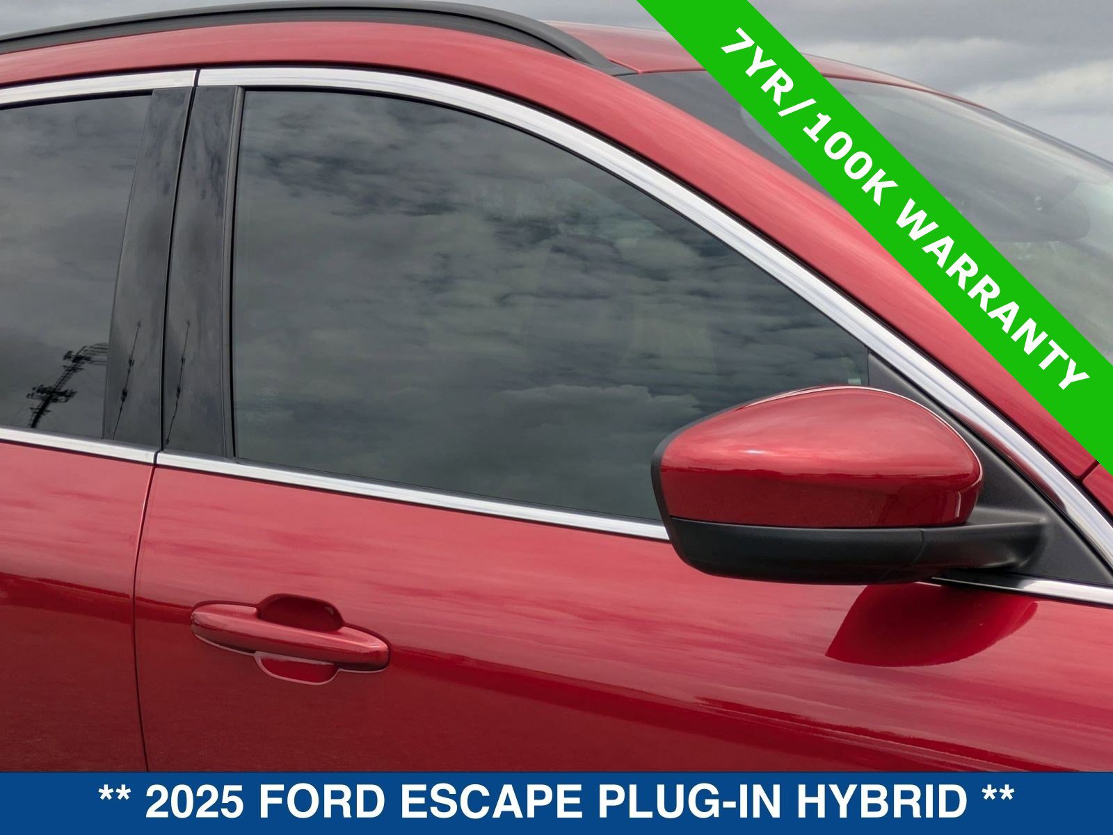 Certified 2025 Ford Escape SE FWD image 10