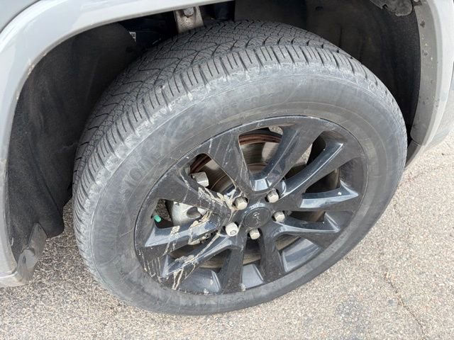 Used 2020 Jeep Grand Cherokee Altitude image 14