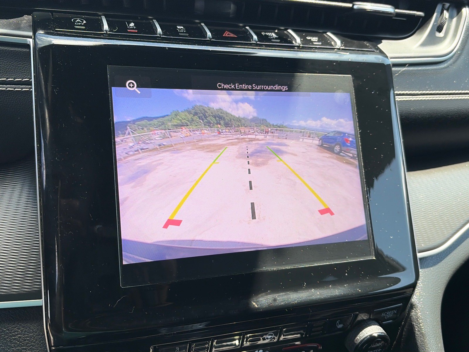 Used 2023 Jeep Grand Cherokee Altitude AWD/4WD image 10