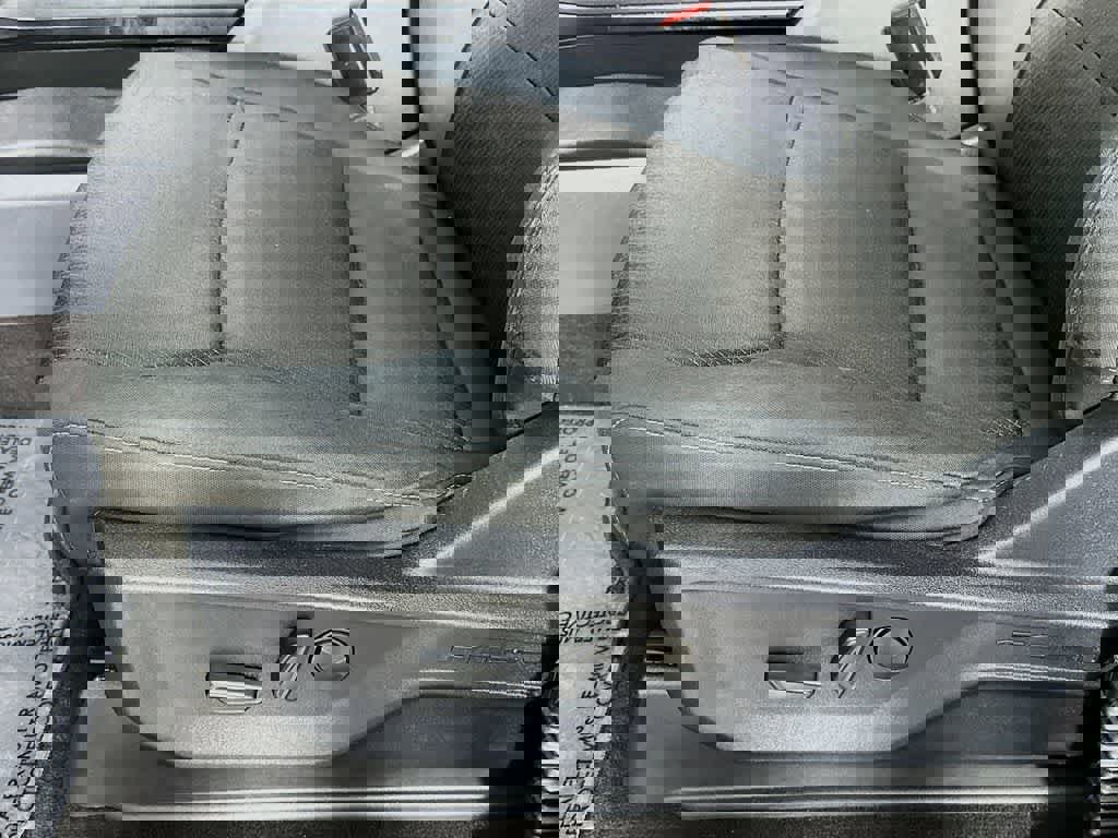 Certified 2022 Ford F150 XLT w/ Equipment Group 302A High image 31