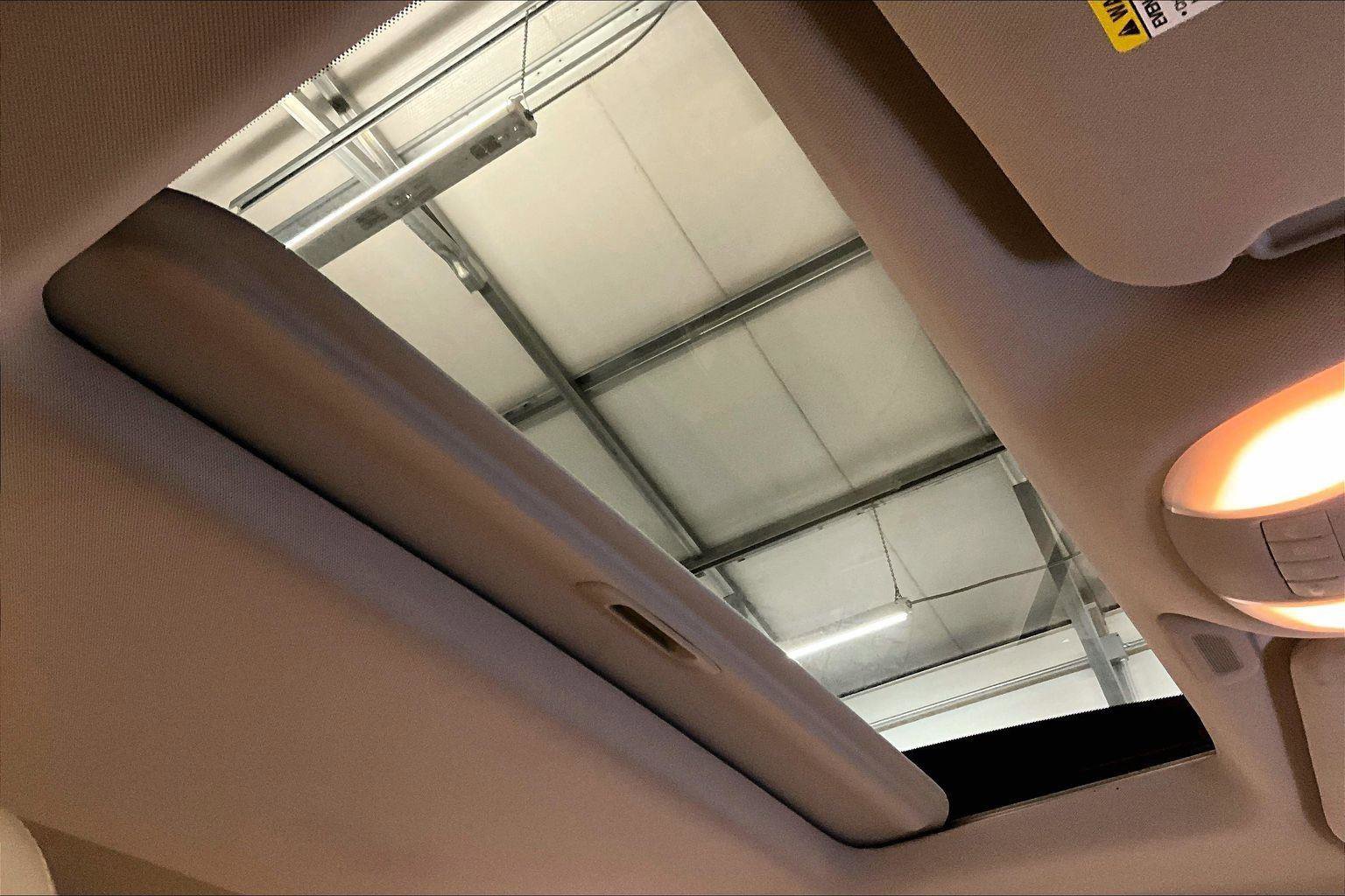 Used 2019 INFINITI QX60 Luxe w/ Essential Package image 21